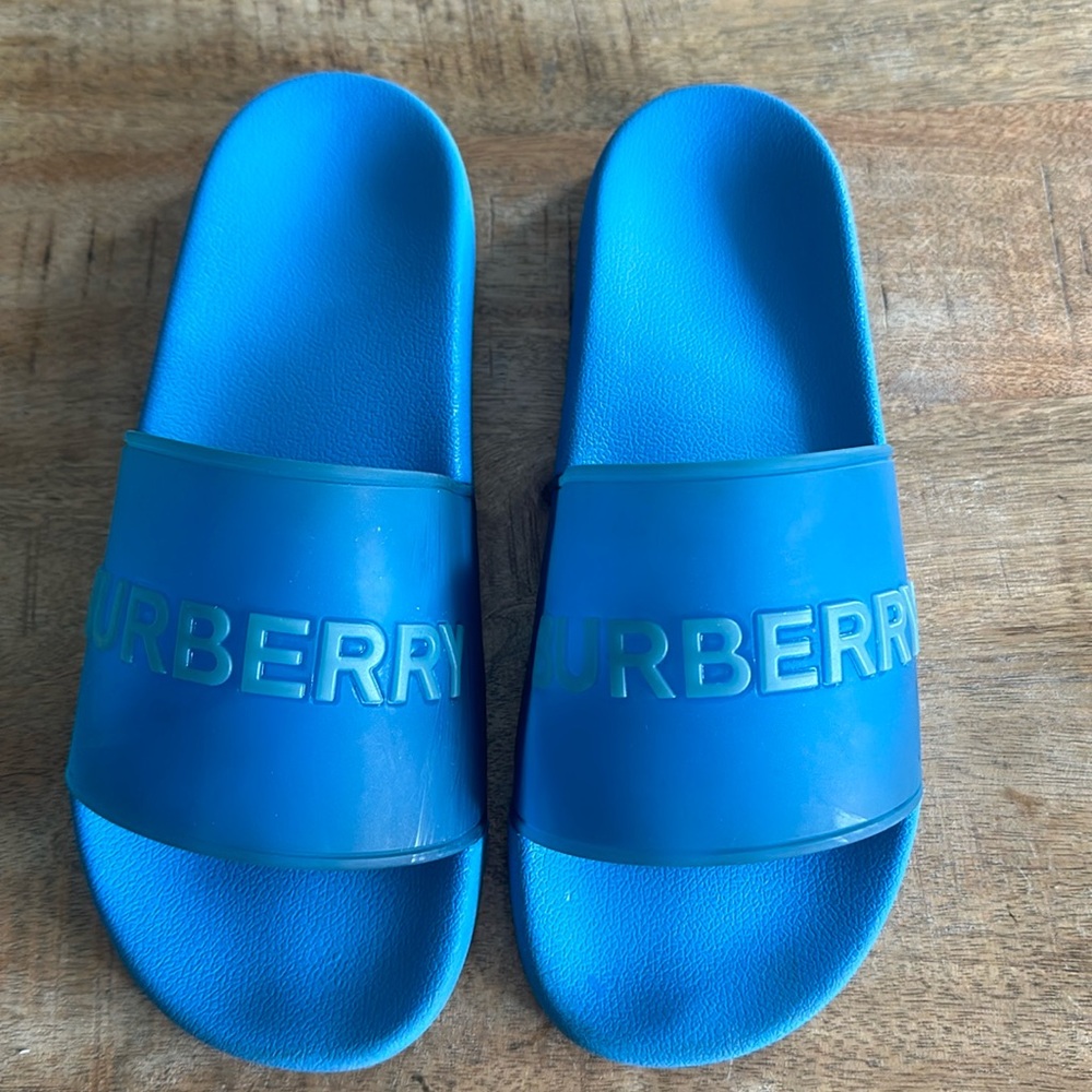 Burberry slides(slightly used)